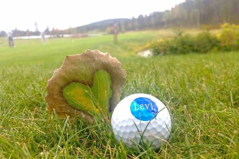 Golflomat Levillä - Elämyshuvilat